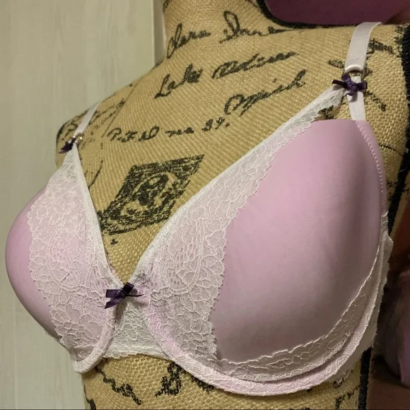 Victorias Secret Bra - Picture 2 of 7